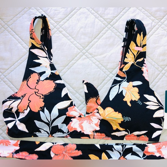 Roxy bikini (M) - Picture 3 of 11